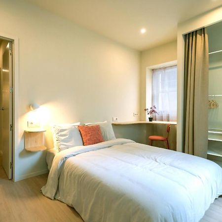 Mina Nai Apartment Ferrol Bagian luar foto