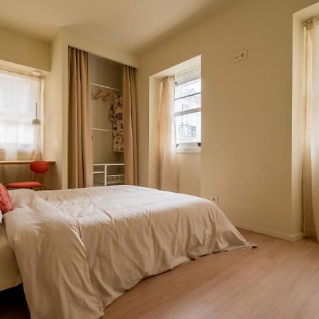 Mina Nai Apartment Ferrol Bagian luar foto